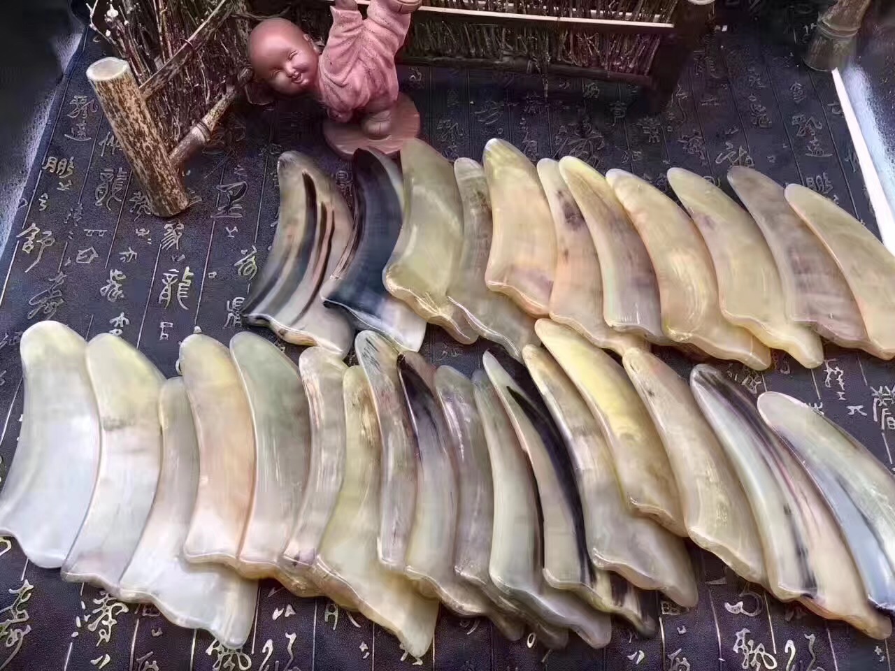 热销羊角刮痧板牛角刮痧片