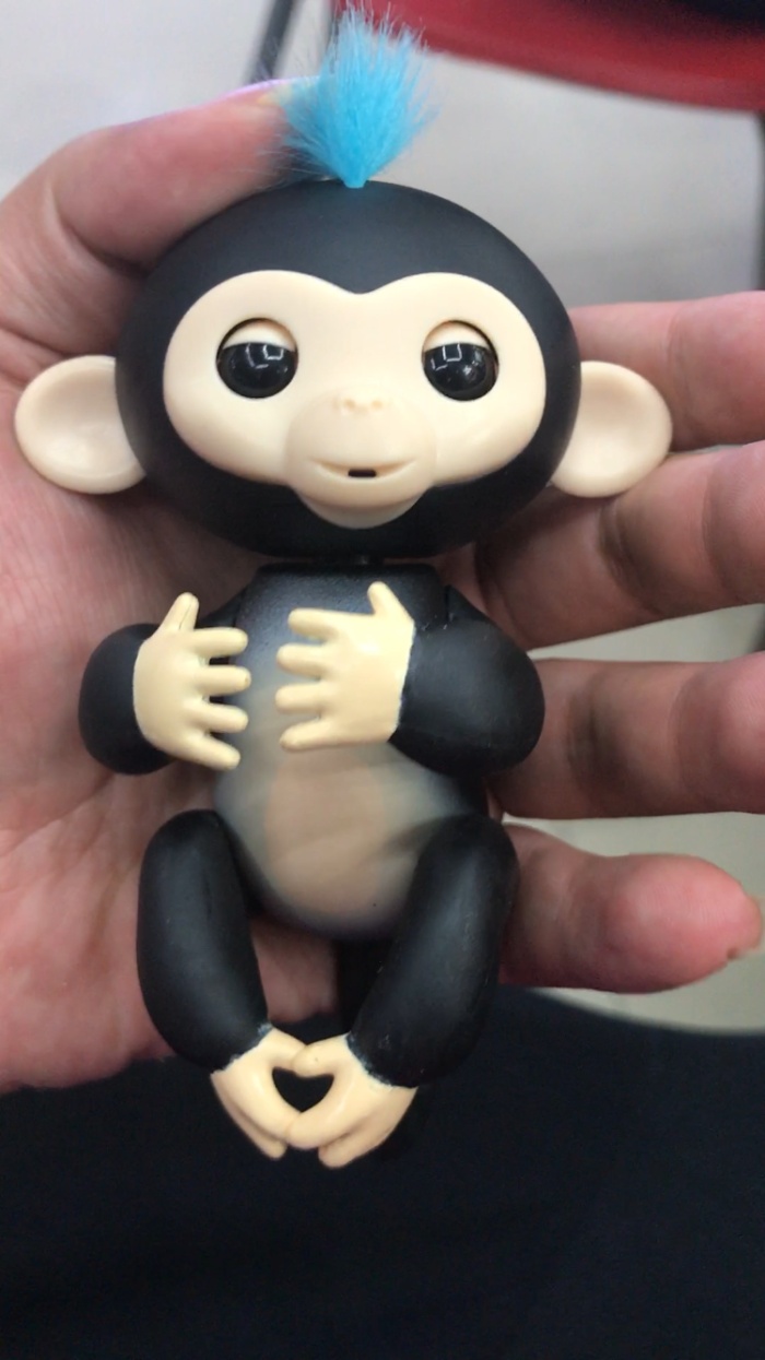 fingerlings新款智能多彩手指猴 指尖猴玩具电子