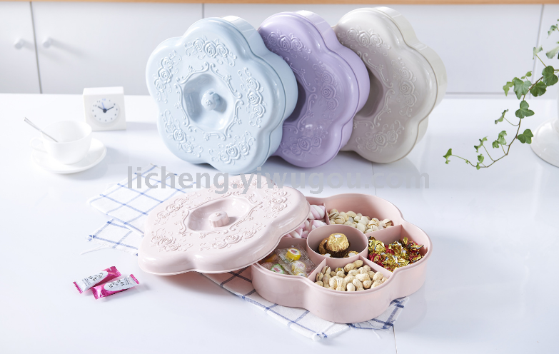 Коробка из-под конфет, пластик в гостиной, компоновка фаршированных фруктов pic 2