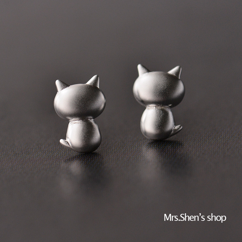 s925纯银耳饰品 时尚简约小女生可爱立体小猫耳钉女新品银饰