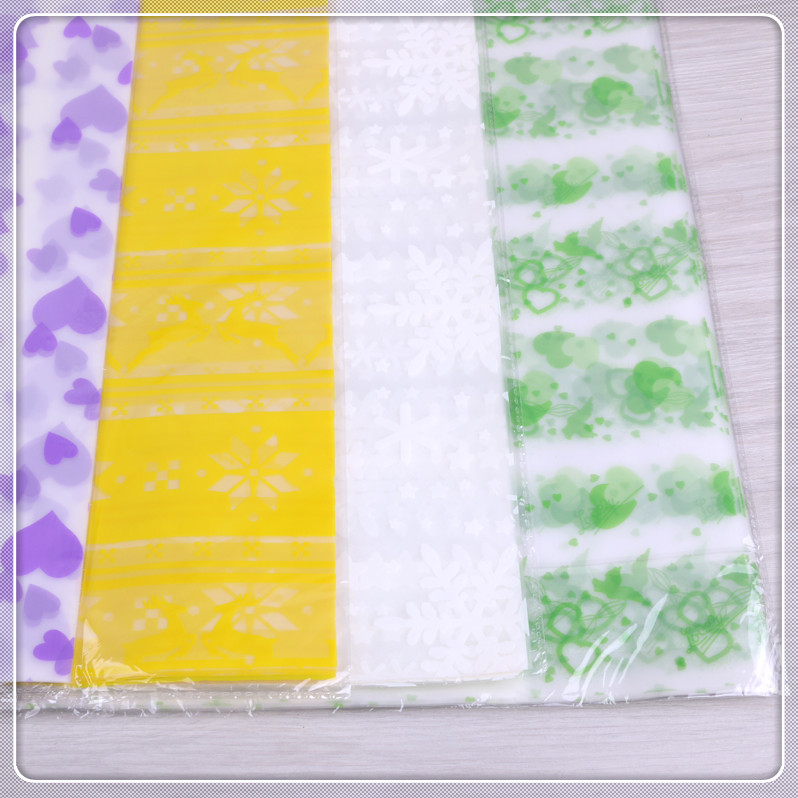 创意节日包装纸厂家直销优质塑料包装纸