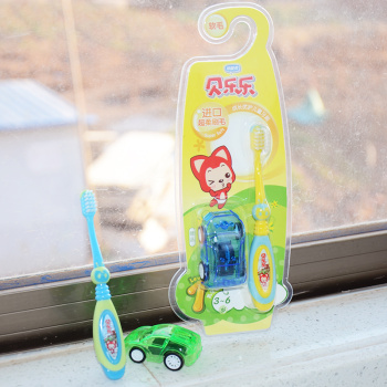 冷酸灵贝贝乐3-6岁儿童牙刷 软毛送玩具车小头