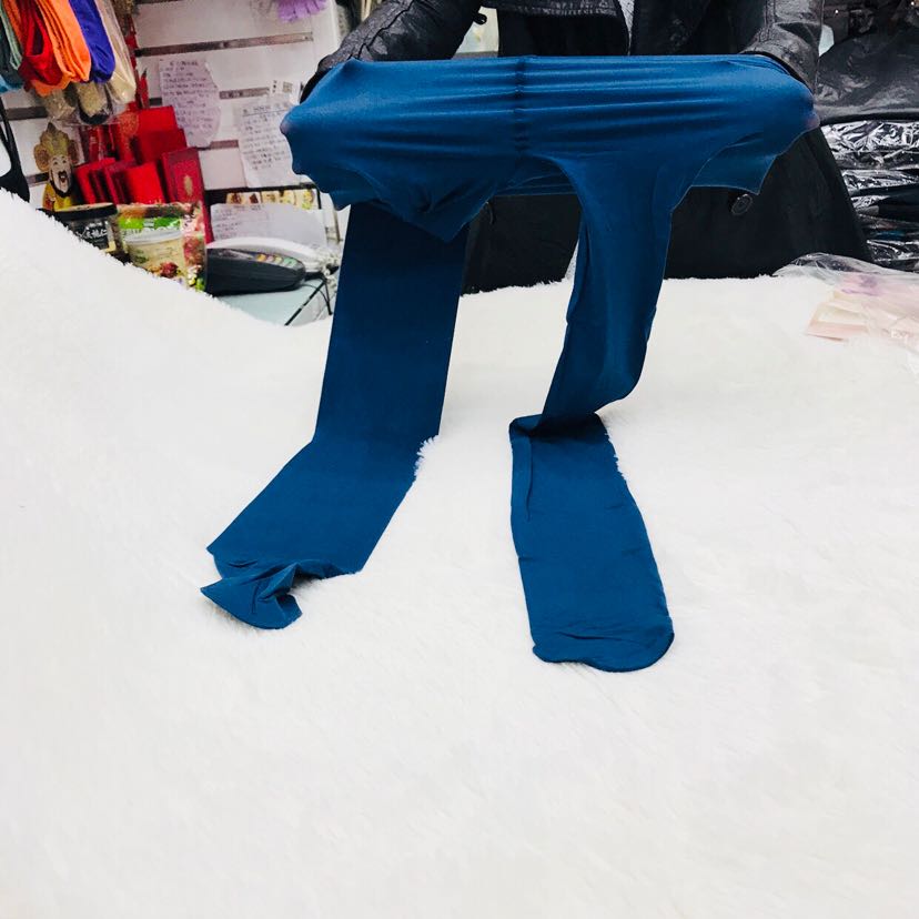 The original export order for spring and autumn features colorful velvet single-leg butterfly mid-thick pantyhose as a slimming base, with a retro Japanese style pic 5