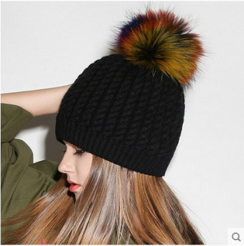 韩版冬天帽子女款甜美可爱彩色真貉子毛毛球针
