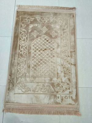 The Muslim worship towel is embossed with floral print exports.