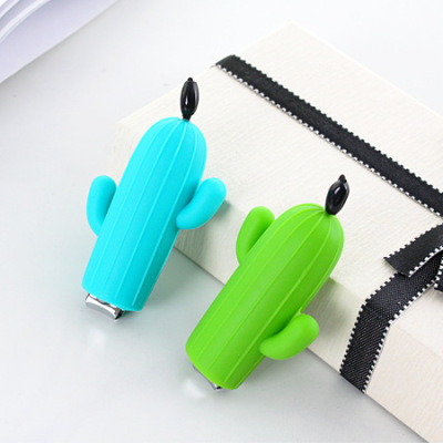 Bright - li bag of lovely cactus nail clippers silicone sleeve portable curved stainless steel nail scissors 748 c.