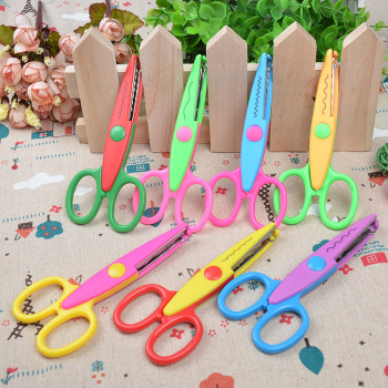 谦泓文具儿童安全花边剪刀手工Diy相册影集照