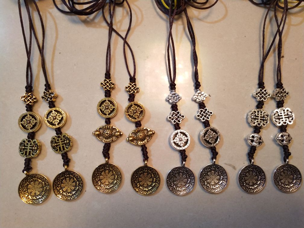 金刚杵小挂件 转经筒挂件 八卦 吊坠 藏式小挂件 包挂 钥匙