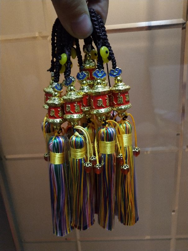 小号转经轮钥匙链 包链 彩色转经筒