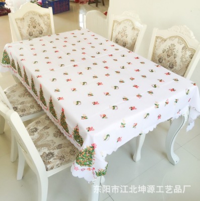 Factory direct sales foreign trade European Christmas tree printing tablecloth, amazon cross-border trade table decoration cloth art.