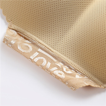 假屁股内裤女夏季中腰无痕提臀美体隐形加垫丰