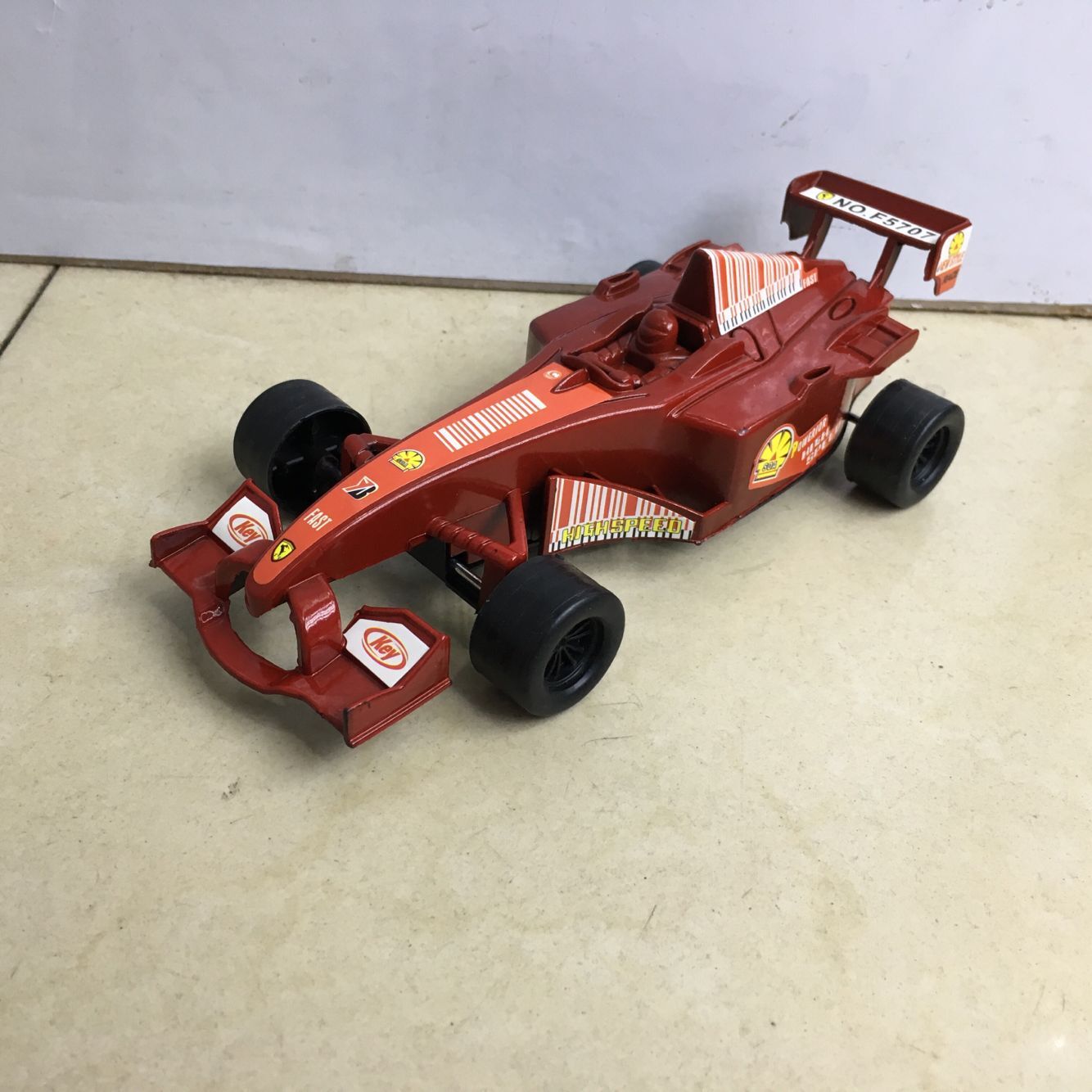 Supply Children Yizhi Toys Wholesale Formula 1 Racing Car Model Resilience Car 19cm