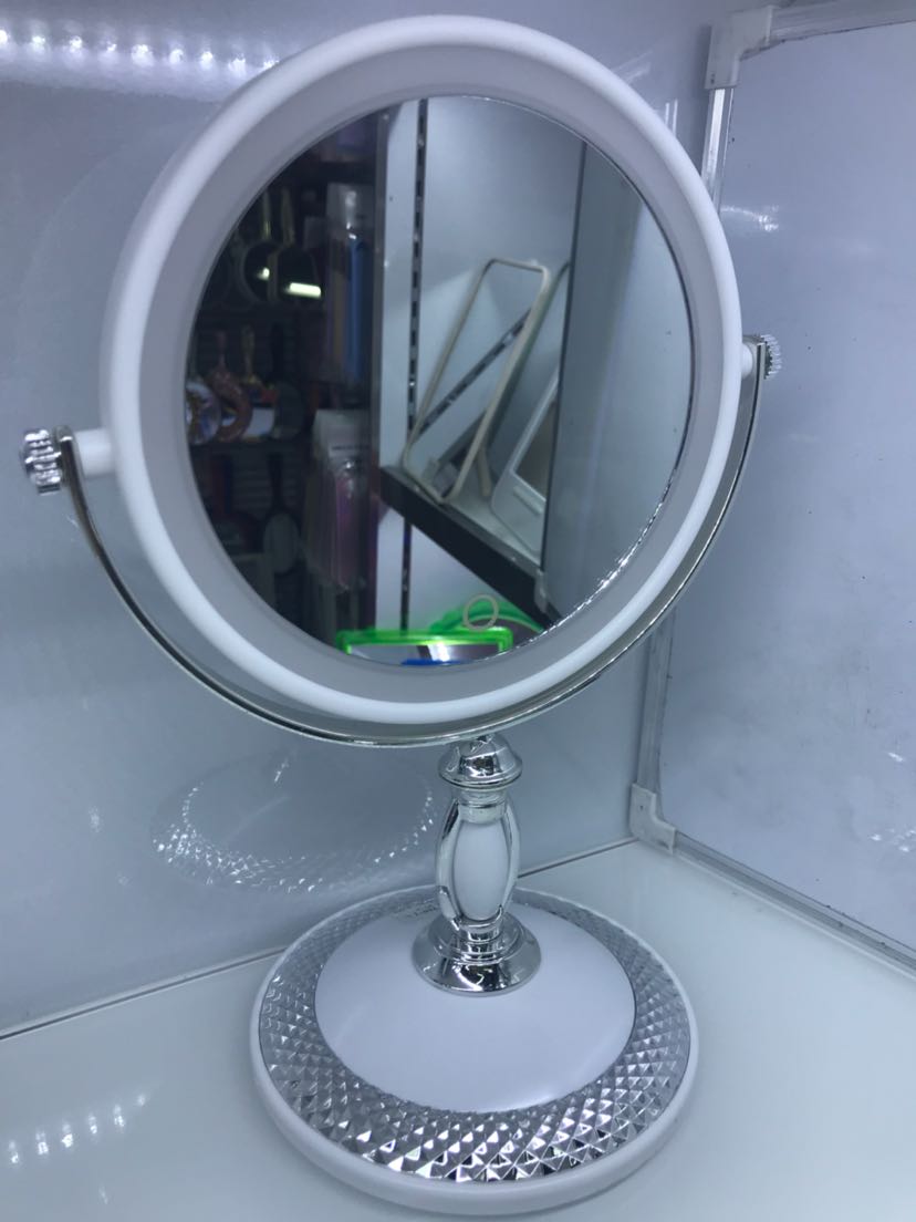 最新爆款LED带灯镜