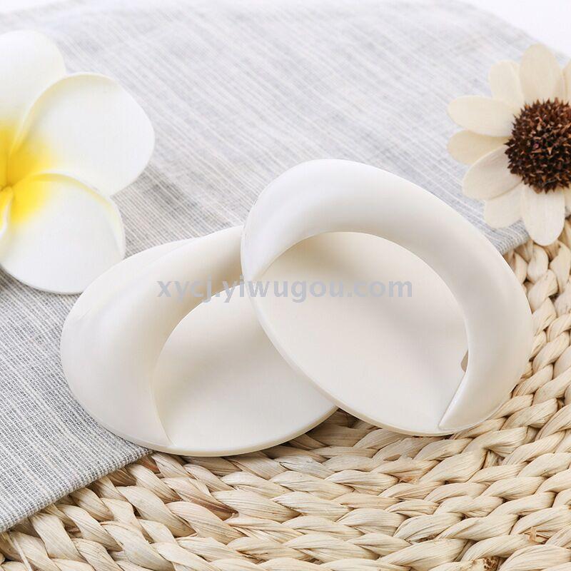 The pasted door and window handles, circular bathroom drawer and cabinet door handles are convenient and practical pic 4