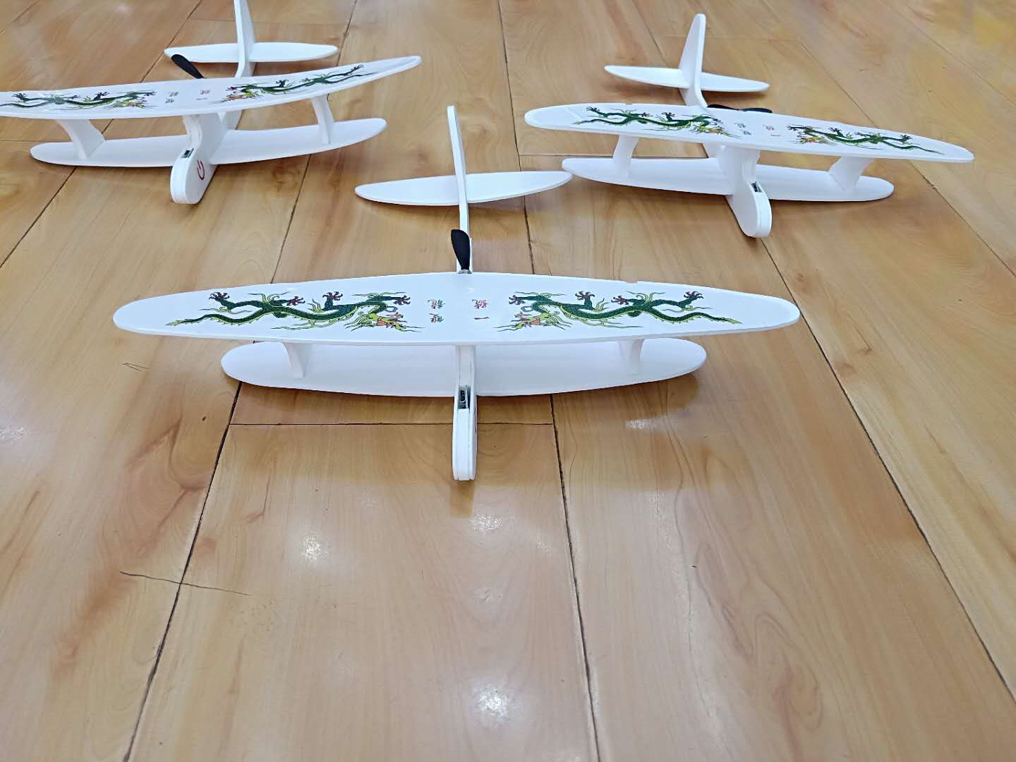 新款儿童玩具 电动手抛飞机 航模魔术板电动飞机 易飞耐摔USB充电