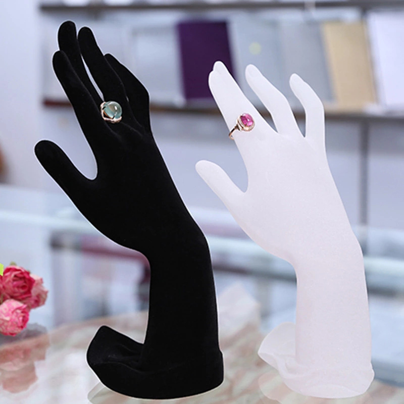 厂家促销黑绒戒指项链手摸展示架 王太模特手饰品展示架全绒树脂