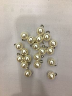 Manufacturers direct sales imitation pearls, plastic materials, electroplating beads, acumen, washing beads, jewelry shoes accessories
