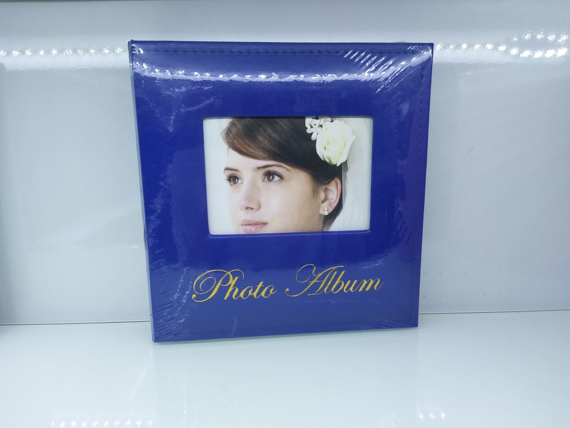6寸PU印刷开窗家庭相册影集
6寸200张