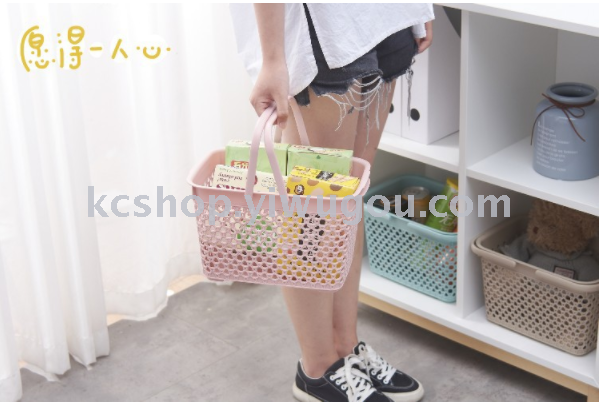 Plastic imitation rattan woven hand-held basket for bathroom storage pic 4