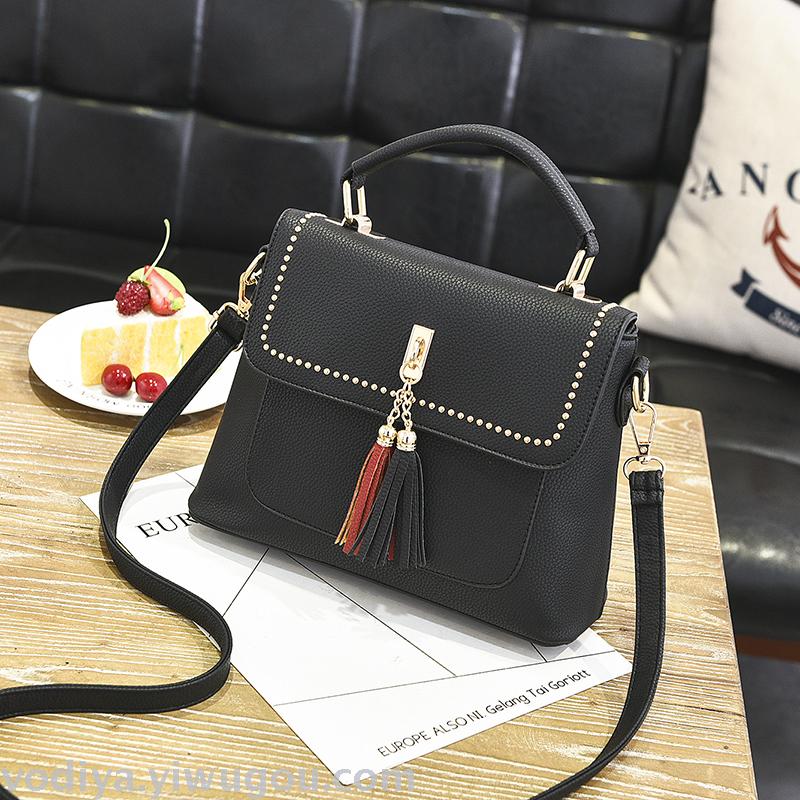 Покажи сумочки Supply Autumn winter Korean version along the handbag tassel slant slung single 