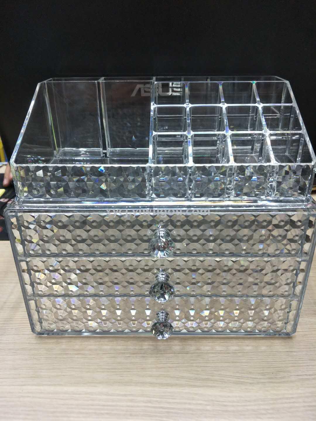 New plastic cosmetic box diamond-faced cosmetic display stand in transparent color pic 8