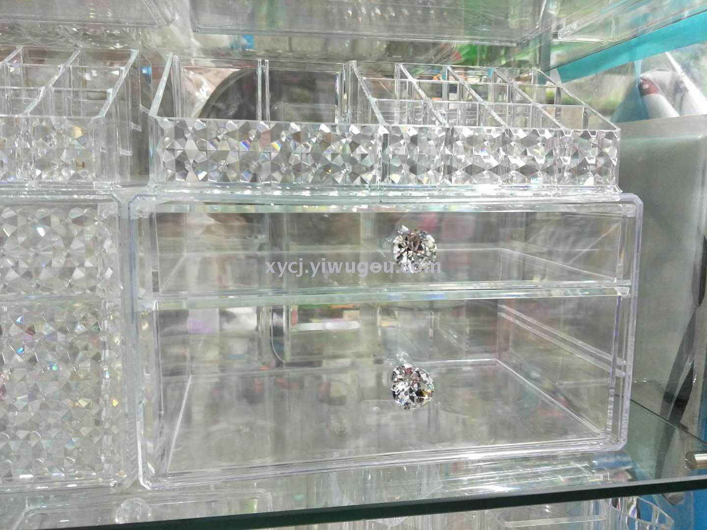 New plastic cosmetic box diamond-faced cosmetic display stand in transparent color pic 11
