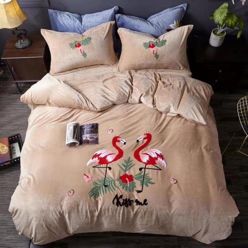 Ywxuege Crystal Velvet Exquisite Towel Embroidery Four-Piece Set Winter Thermal Bedding-Flamingo Camel