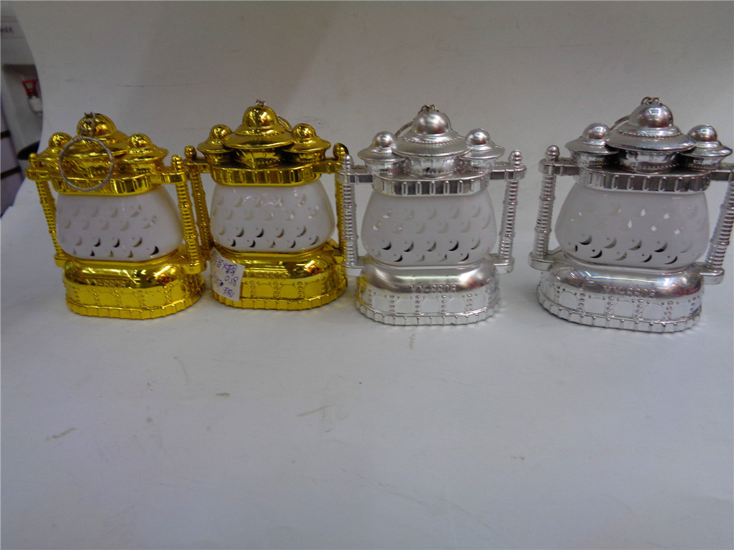 义乌儿童塑料玩具手电筒钥匙扣礼品夜灯8806宫灯地摊货源厂家直销