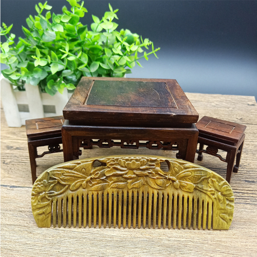 natural green sandalwood comb sandalwood butterfly fine coarse tooth comb peach wood comb hairdressing comb massage comb customization