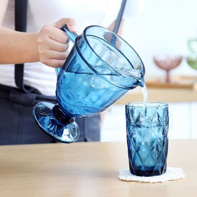 [a pot of 6 cups] European style relief cold water bottle water cup set creative color glass cold glass household juice pot