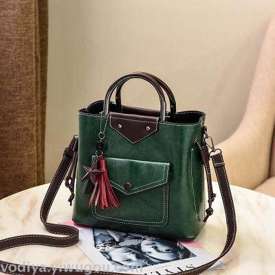 Winter 2018 oilskin women's bag fashionable single shoulder messenger bag casual versatile handbag