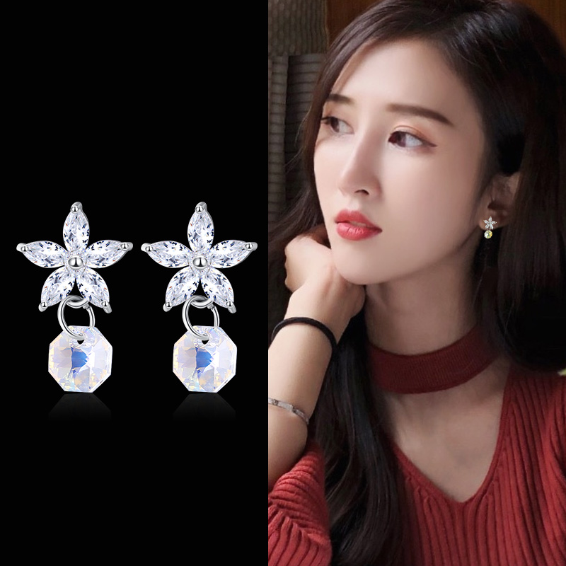 925银针防过敏锆石花朵耳钉进口水晶耳坠简约时尚百搭潮流耳环