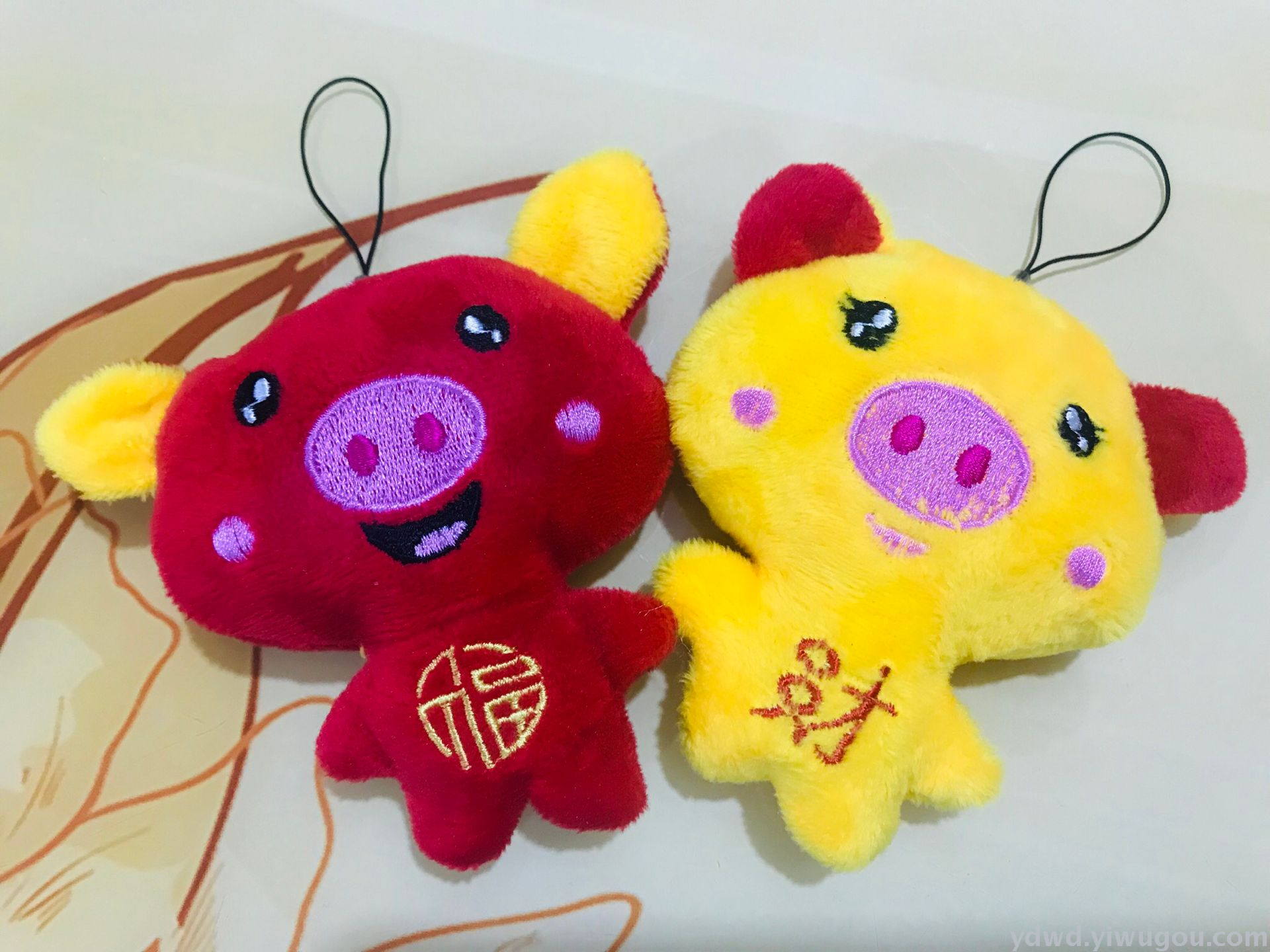 卡通喜庆猪挂件吉祥物小公仔毛绒玩具新年礼物生肖猪玩偶婚庆抛洒