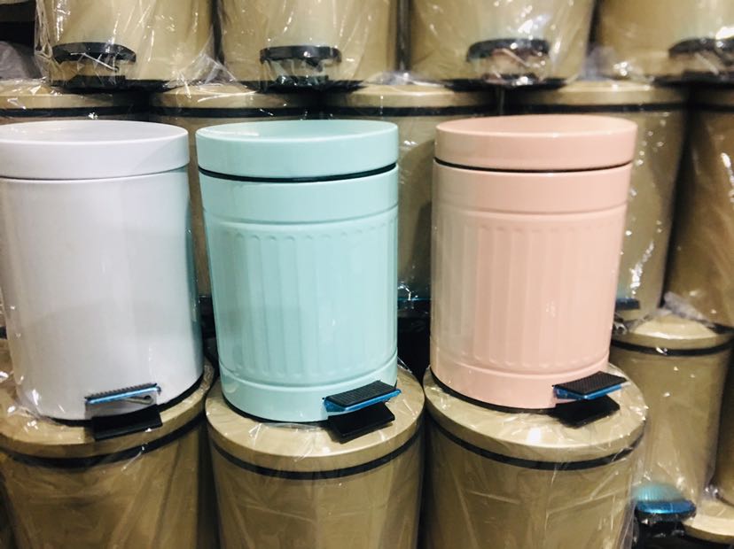 脚踏垃圾桶室内垃圾桶罗马纹家用脚踏式垃圾桶