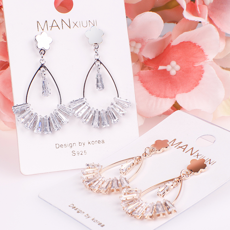 五叶花耳钉纯银锆石水晶耳环女气质韩国百搭耳坠风铃个性吊坠批发