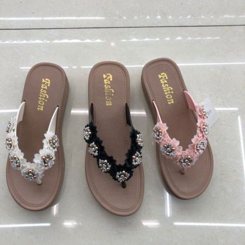 2019 new fashion women‘s slippers