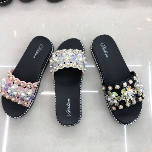 019 Fashion New Women‘s Slippers PVC Material 