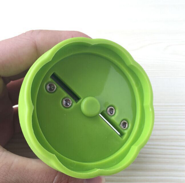 Kitchen spice tools: ginger and garlic slicer, mini garlic grinder, ginger and garlic mince grinder and garlic press pic 6