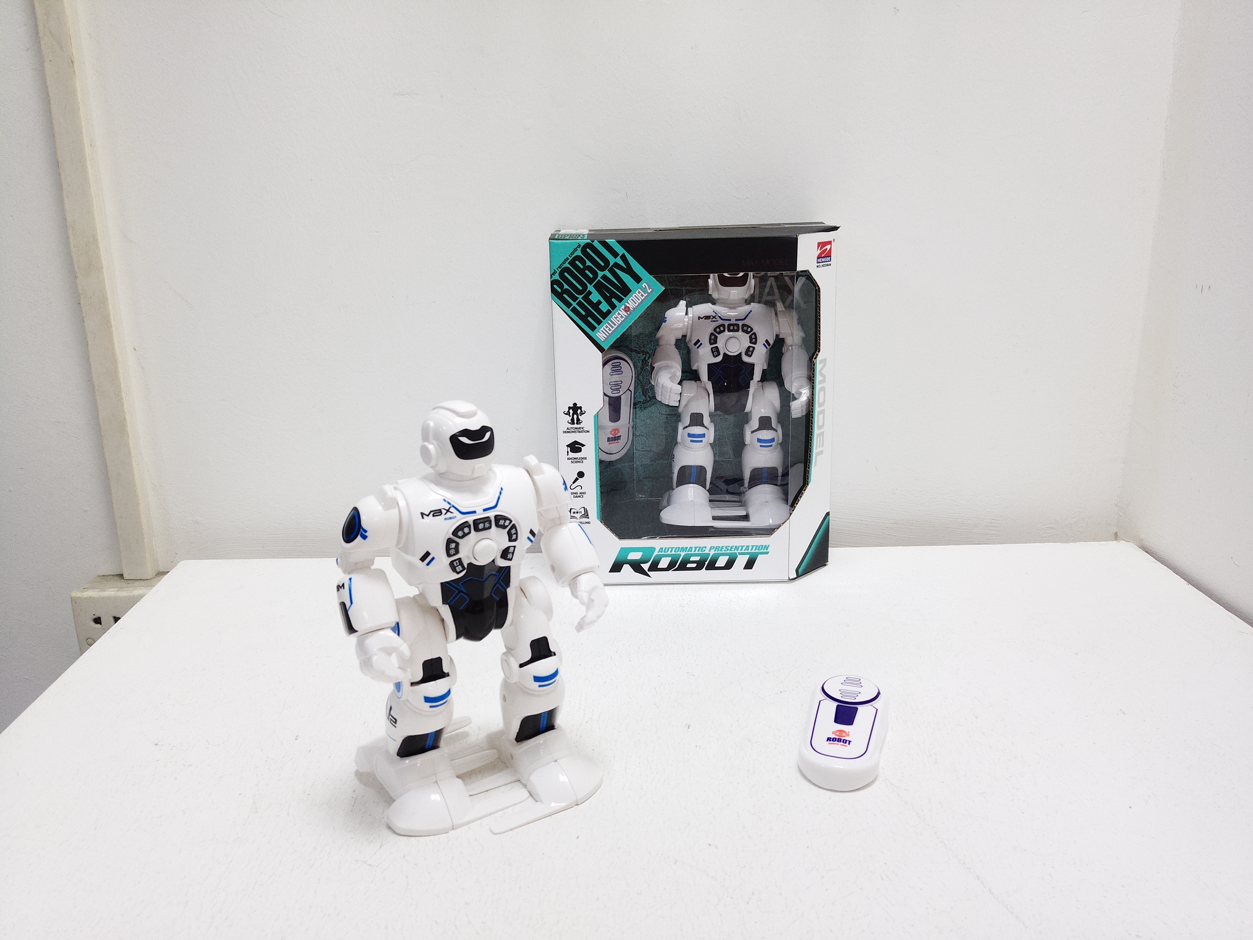 automatic robot toy