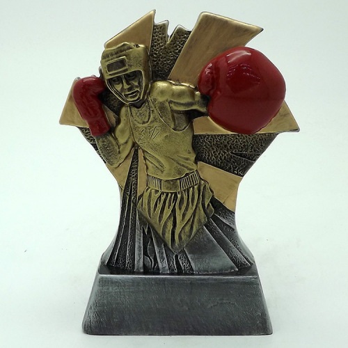 2019 manufacturers customize resin crafts boxing trophy plastic metal trophy ornaments