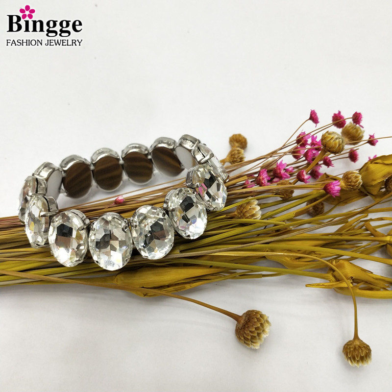 超闪亮小白钻韩版风饰小清新个性百搭女款手链弹力松紧镶钻首饰