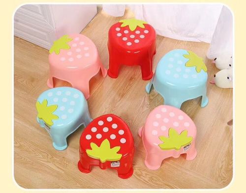 children‘s strawberry stool plastic stool