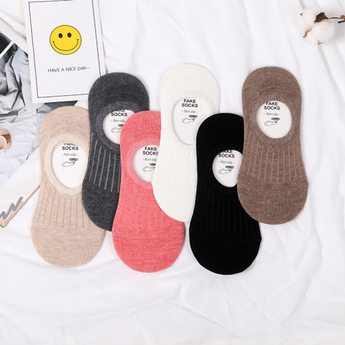 Women‘s Socks Summer Deodorant and Sweat-Absorbing Invisible Socks Casual All-Matching Pure Color Low-Cut Liners Socks Silicone Non-Slip Socks Factory Wholesale