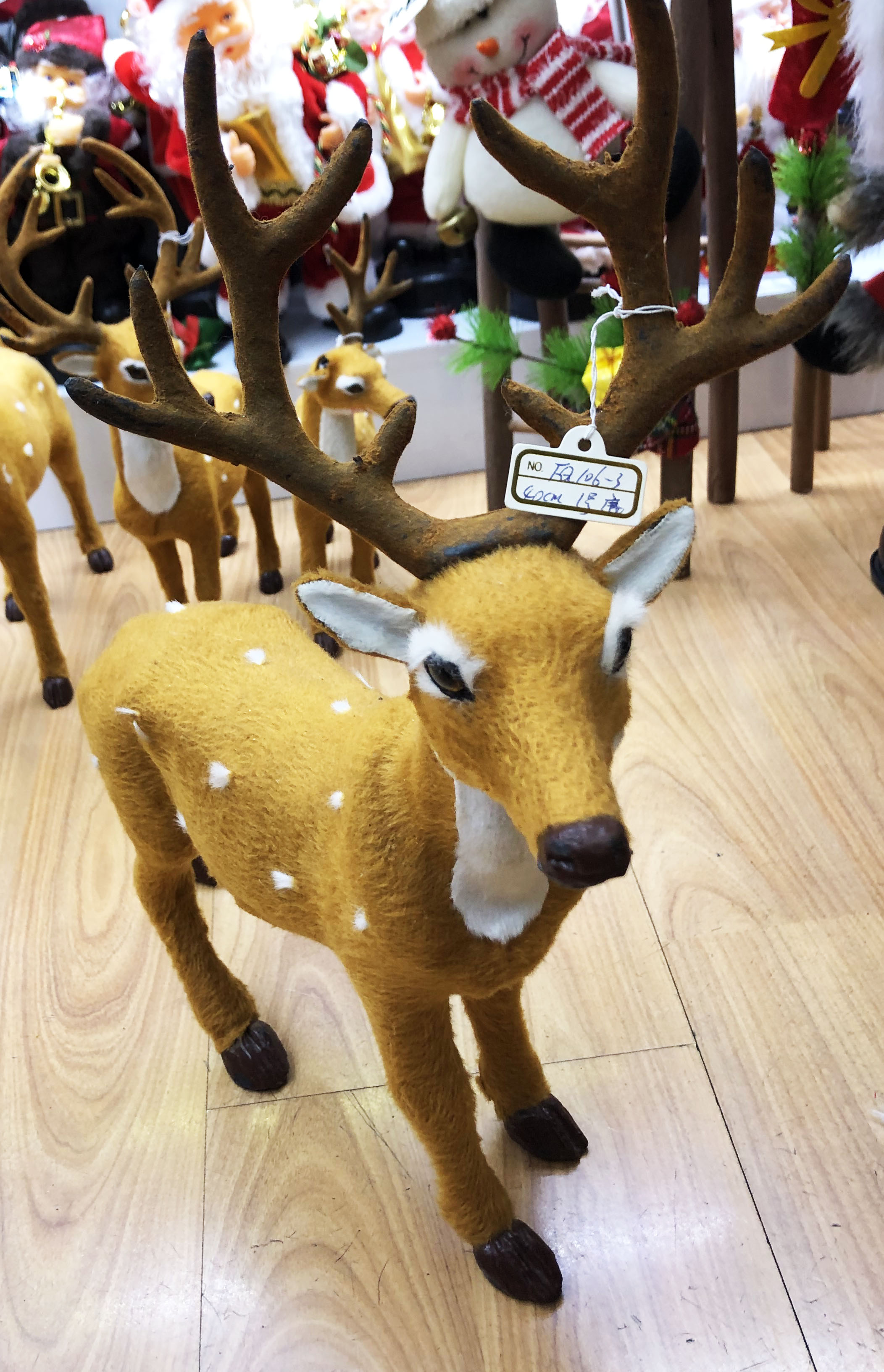 圣诞节梅花鹿高40cm可拆卸鹿角款式节日派对摆件