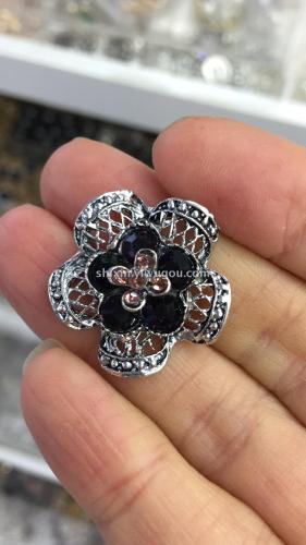 Clothing Accessories， Ornament Accessories. Alloy Rhinestone Buttons. Clothing Button