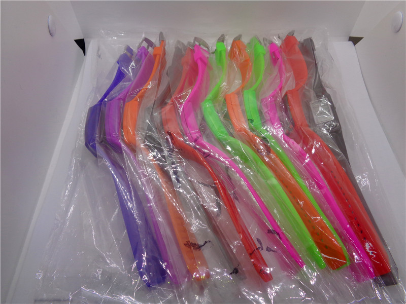 男女学生硅胶手环 6545运动多功能计步器 LED手表 地摊爆款厂批发