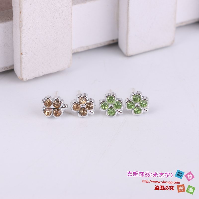 百搭个性欧美饰品 气质极简复古质感耳钉耳环耳饰女 造型款式多样