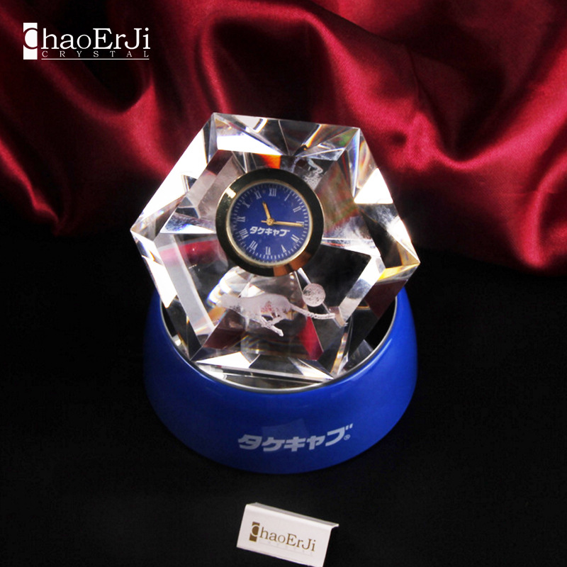 厂家直销水晶工艺品  钻石内雕钟表摆件  定制企业办公家居装饰品