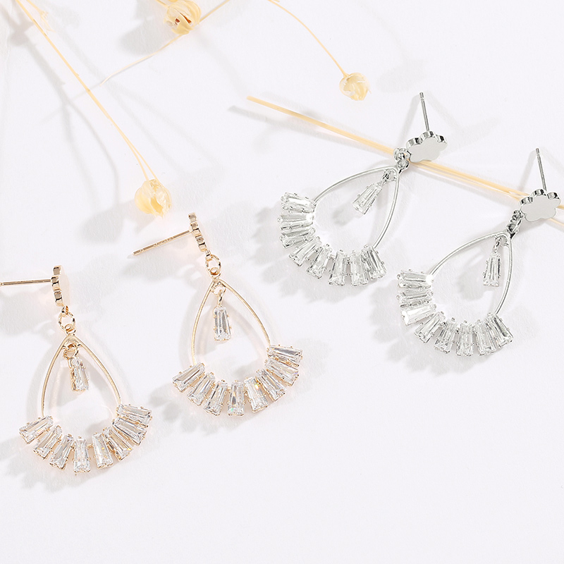 五叶花耳钉纯银长款锆石水晶耳环女韩国百搭风铃个性吊坠厂家批发