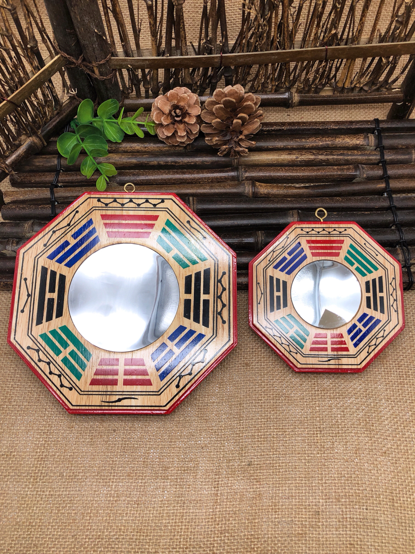 原木彩色凹凸八卦镜